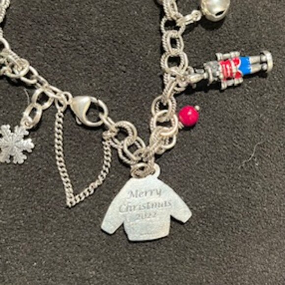 James Avery Christmas Charm Bracelet - Picture 4 of 7